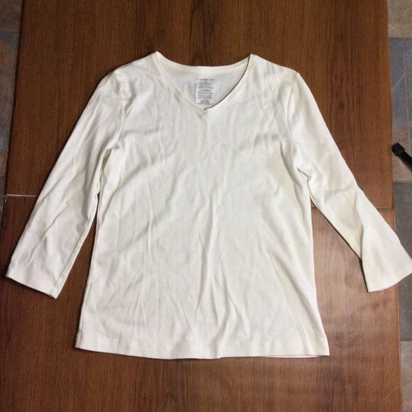 White Top - Picture 1 of 15